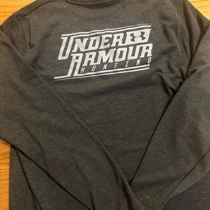 Under Armour light weight sweatshirt